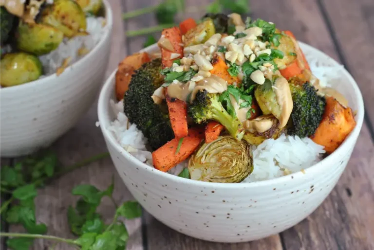 Spicy Thai Peanut Sweet Potato Buddha Bowl